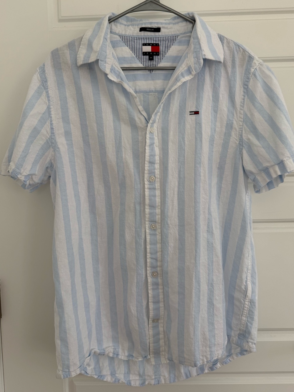 Tommy Hilfiger Light Blue & White Vertical Stripe Short-Sleeve Shirt